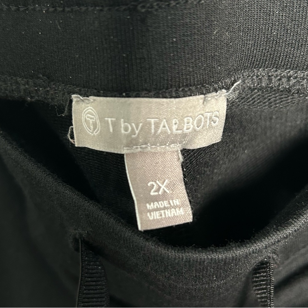 T by Talbots Black Capris Joggers Pockets Drawstring Waist NWOT - Picture 8 of 10